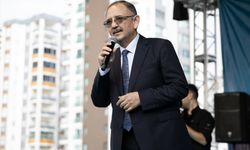 Bakan Özhaseki, Adana'da seçim ofisi açılışında konuştu