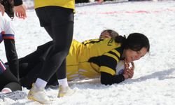 Türkiye'de ilk defa düzenlenen "Kar Ragbi Şampiyonası" Isparta'da başladı