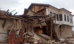 Kahramanmaraş'ta yıkılan tarihi evler fotoğraflandı