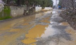 Türkoğlu'nda çamurlu ve çukurlu yollar tepki çekiyor