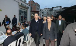 AK Parti Sözcüsü Ömer Çelik, Adana'da esnafla iftarda buluştu: