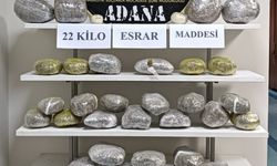 Adana'da valizinde 22 kilogram esrar bulunan yolcu tutuklandı