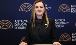 AiB Türkiye Özel Temsilcisi ve Büyükelçi Nükhet Hotar, ADF'de konuştu