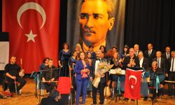 Antalya'da "Geçmişten Günümüze Aşıklarımız ve Ozanlarımız" konseri düzenlendi