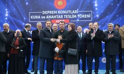 Bakan Özhaseki, Hatay'da "Deprem Konutları Kura ve Anahtar Teslim Töreni"ne katıldı: