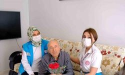 Mersin Şehir Hastanesinden "Yaşlılara Saygı Haftası’nda" anlamlı ziyaret