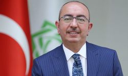 Mustafa Kavuş Kimdir?
