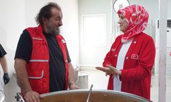 Ünlü Şef Mehmet Yalçınkaya Depremzedeler İçin İftar Sofrası Hazırladı