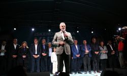 Hatay Büyükşehir Belediye Başkanlığını kazanan Mehmet Öntürk, İskenderun'da konuştu