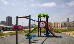 Mersin Büyükşehir Belediyesi, okul ve mahallelere çocuk oyun grupları kurdu
