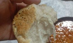 Kahramanmaraş'ta Vatandaşın Aldığı Ekmeğin İçinden İp Çıktı
