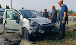 Kahramanmaraş'ta Feci Kaza: Otomobilde Sıkışanlar Kurtarıldı!