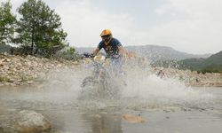 Antalya'da Karacaören şenlikleri kapsamında motosiklet yarışları düzenlendi