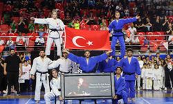 19 Mayıs Atatürk’ü Anma, Gençlik ve Spor Bayramı Burdur’da coşkuyla kutlandı