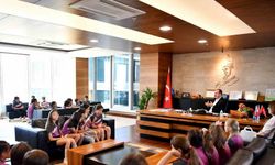 Başkan Kotan çocukların sorularını yanıtladı