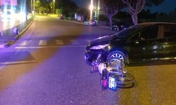 Motosiklet otomobile çarptı: 1 yaralı