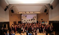 Tazelenme Üniversitesinden 110 öğrenci mezun oldu