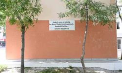 Görüntü kirliliğine uyarı tabelası asmakla çözüm bulundu