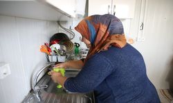 Kızılay deprem bölgesinde 3 bin 800 hanenin içme suyu ihtiyacını karşılıyor!