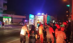 Adana'da otomobil ile motosikletin çarpışması sonucu 7 kişi yaralandı