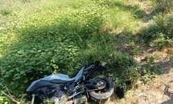 Isparta'da şarampole devrilen motosikletin sürücüsü öldü