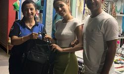 Kemer'de tatile gelen çiftin kaybolan çantasını zabıta buldu