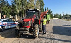 İl Jandarmadan Traktör ve Tarım Araçları İçin Denetimli Bilgilendirme