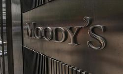 Moody's Türkiye'nin kredi notunu iki kademe yükseltti