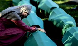 Srebrenitsa'da 14 soykırım kurbanı toprağa verilecek