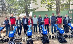 Motorlu çapa makinesi dağıtımı yapıldı