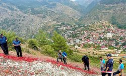 Saimbeyli’de ki dev Türk Bayrağı yeniden ihtişamına kavuştu