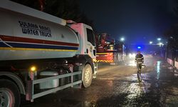 Adana'da geri dönüşüm fabrikasında çıkan yangın söndürüldü