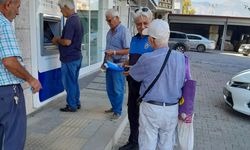 Bozyazı'da polis ekipleri dolandırıcılık olaylarına ilişkin bilgilendirme yaptı