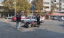 Ters Yönden Gelen Otomobil Motosiklete Çarptı: 1 Ölü