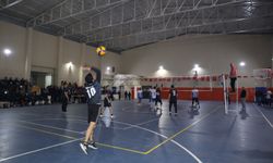 Afşin'de Voleybol Heyecanı: F Grubu İlk Maçlarını Tamamladı