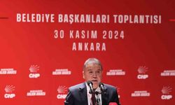 Başkan Böcek, CHP’li Belediye Başkanları Çalıştayı’na katıldı