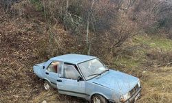 Isparta’da şarampole yuvarlanan Tofaş otomobildeki 2 kişi yaralandı