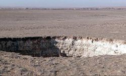 Konya'da 13 Metre Derinliğinde, 15 Metre Çapında Obruk Oluştu