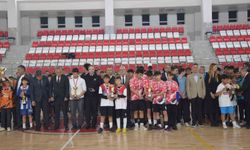 Aksu’da Okul Sporları Futsal Turnuvası sona erdi