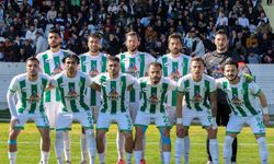 Manavgat Belediyespor liderliğini sürdürdü