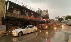 Restoranın bacasında çıkan yangın itfaiye ekiplerince söndürüldü