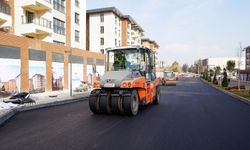 Büyükşehir Yapımı Biten Konutların Yollarını Asfaltlıyor