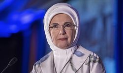 Emine Erdoğan depremlerde hayatını kaybedenleri andı