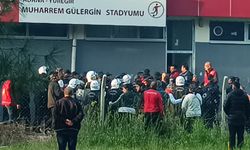 Adana'da amatör futbol maçında kavga çıktı