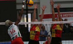 Voleybolda KFC Kadınlar 1. Lig final etabı, Alanya'da başladı