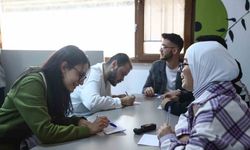 Gençlik Merkezi’nde pratik İngilizce konuşma etkinliği düzenledi