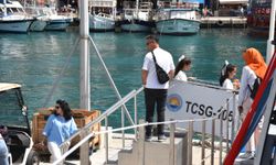 Antalya'da savaş gemisi ve botlar ziyarete açıldı