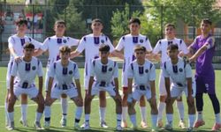 Afşin Belediyespor U17 Takımı Ligi 2. Sırada Tamamladı
