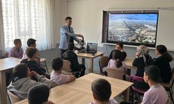Afşin’de Öğrencilere İlk Kez Uçak Simülasyonu Tanıtıldı