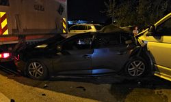 Antalya'da 5 aracın karıştığı zincirleme trafik kazasında 3 kişi yaralandı